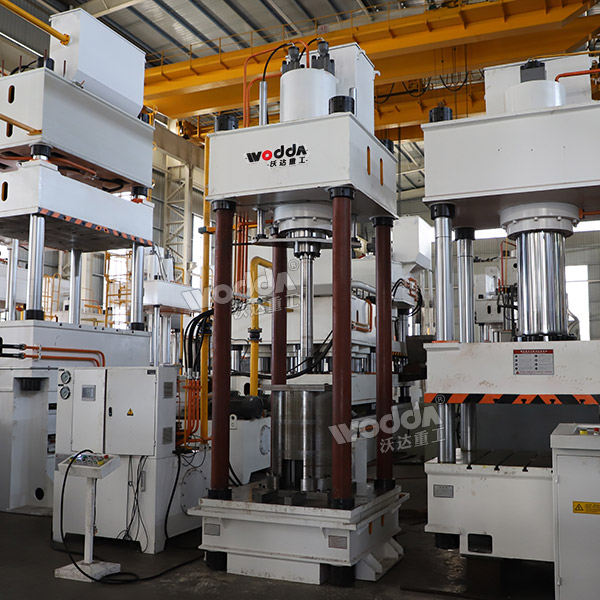 315噸四柱液壓機(jī) 315噸四柱液壓機(jī)