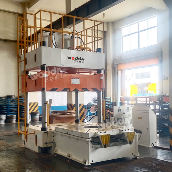 120噸輪胎模具試驗機