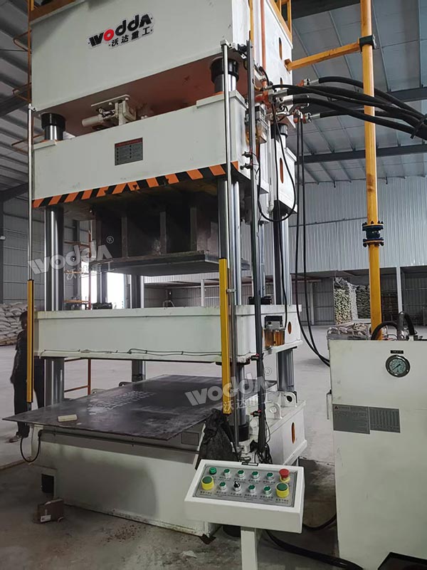 500噸蛭石板成型液壓機(jī)